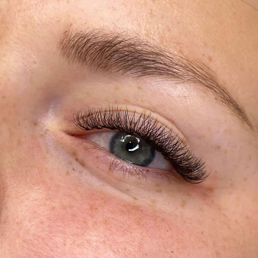 Műszempilla építés – Szesza Nail Room